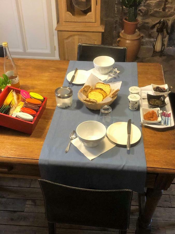 L'Embellie Bed & Breakfast Bertignat Eksteriør bilde