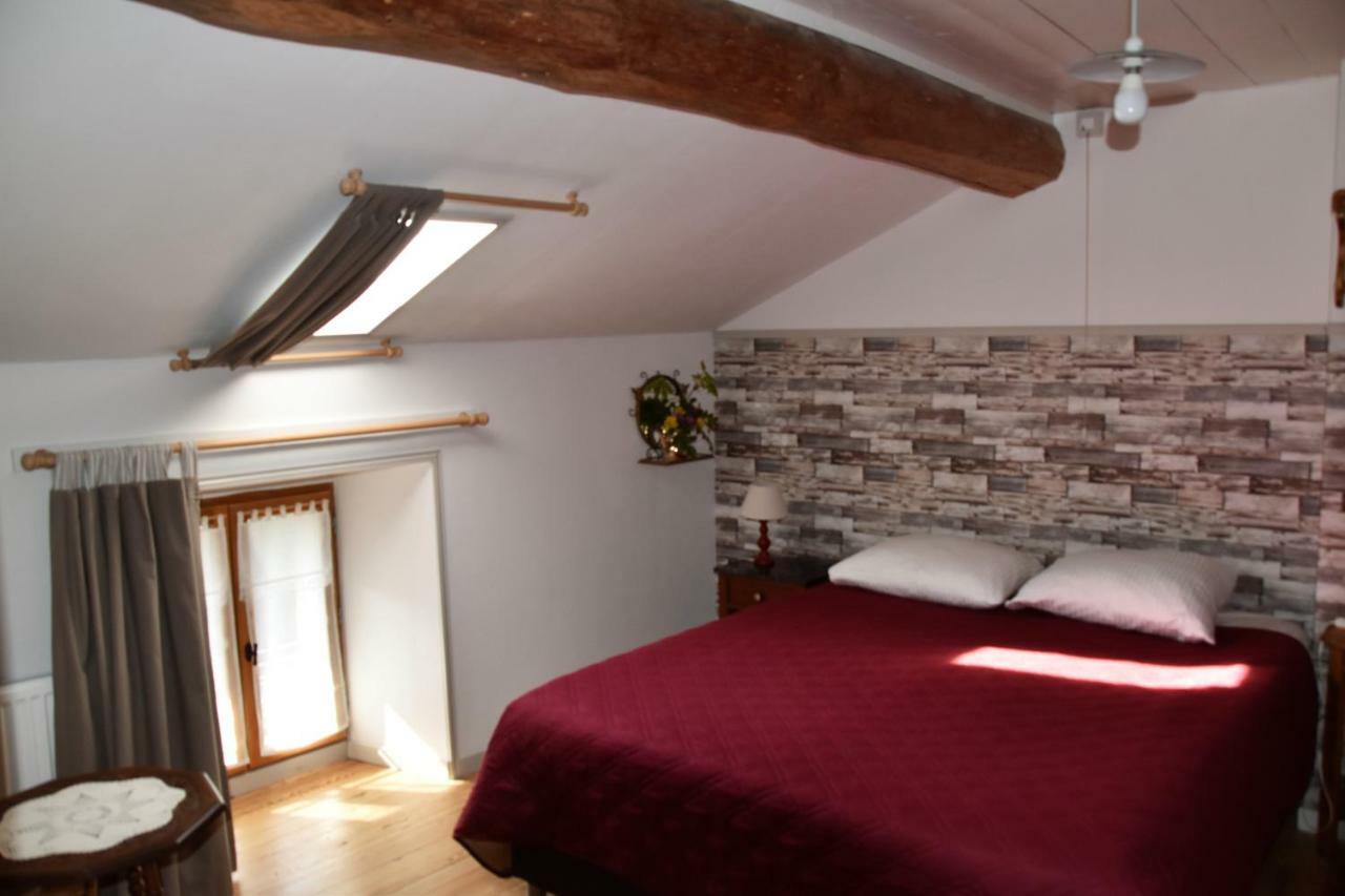 L'Embellie Bed & Breakfast Bertignat Eksteriør bilde